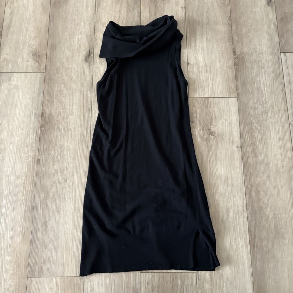 White House Black Market Medium Black Soft Sleeveless Turtleneck Tunic Zip Back